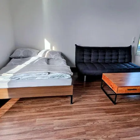 Apartment Ueber Den Daechern Von *