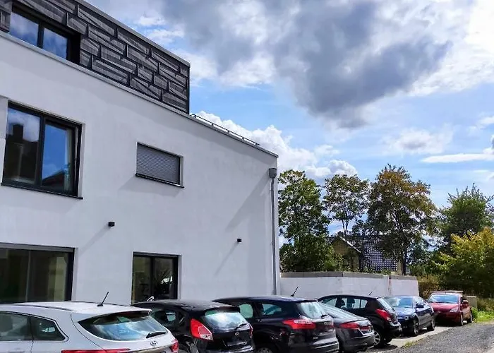 Ueber Den Daechern Von *