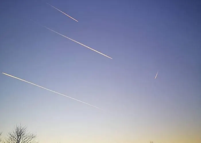 Ueber Den Daechern Von